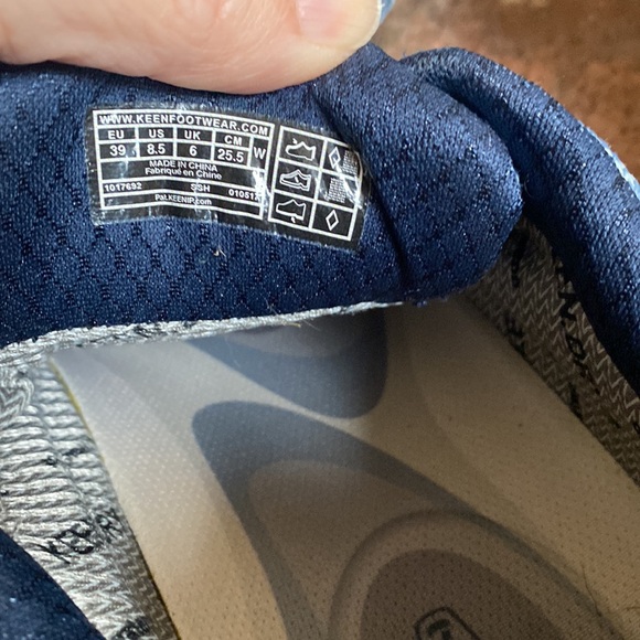 Keen Terradora Waterproof Hiking Sport Shoes / Blue-Gray / SZ 8.5 EU 39 EUC! - Picture 4 of 5